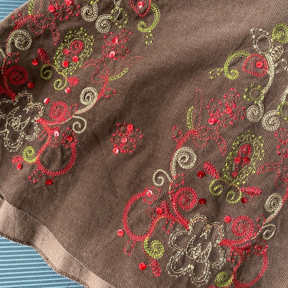 XS, S, Vintage Soft Corduroy Skirt with Embroidery - Picture 5 of 10
